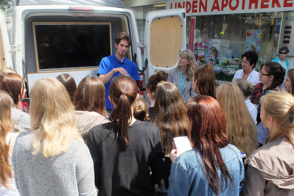 Mausmobil gegen Tierversuche in Offenburg